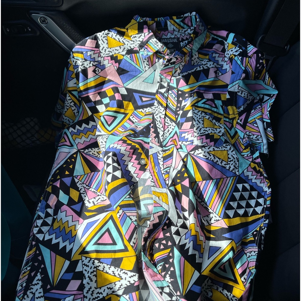 80s themed shirt
